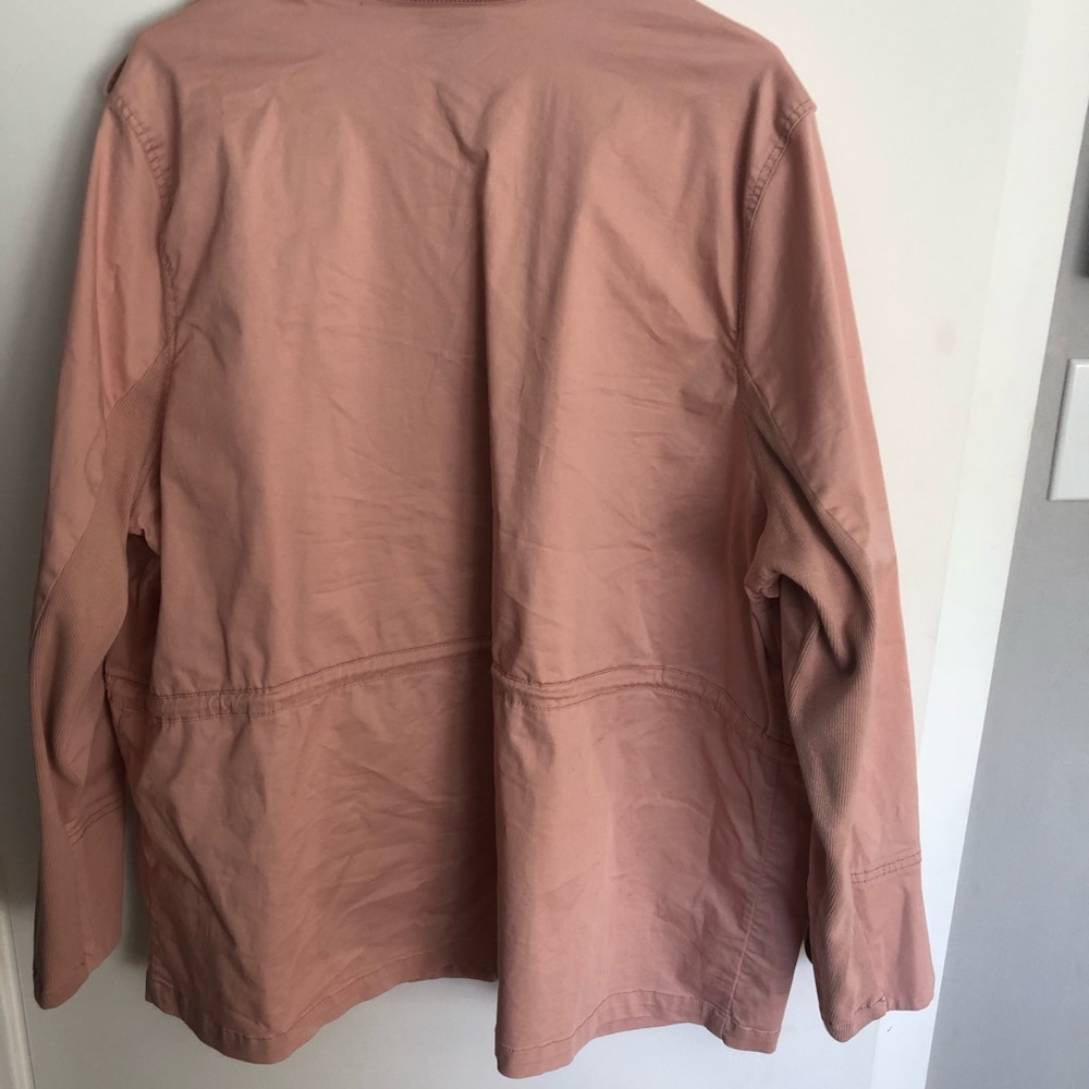 Light Jacket - Picture 3 of 3